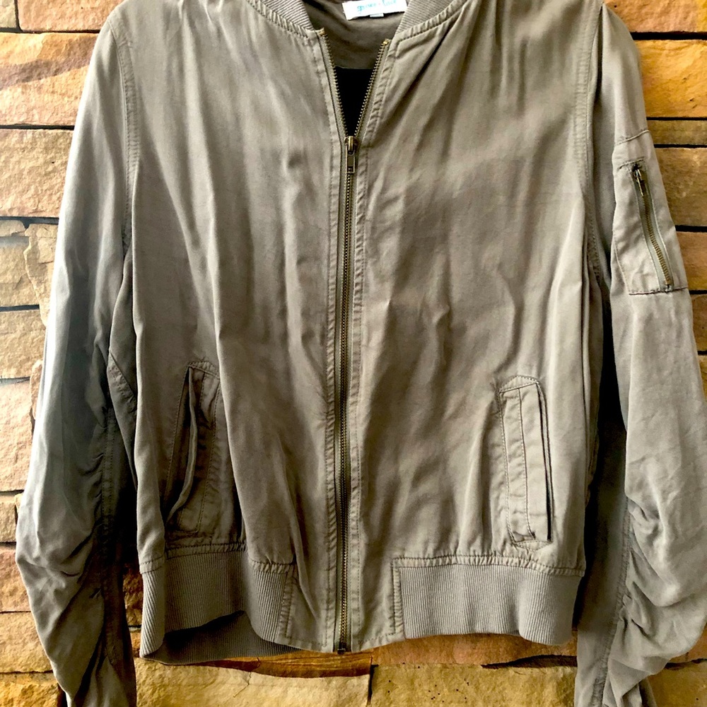 Bomber jacket